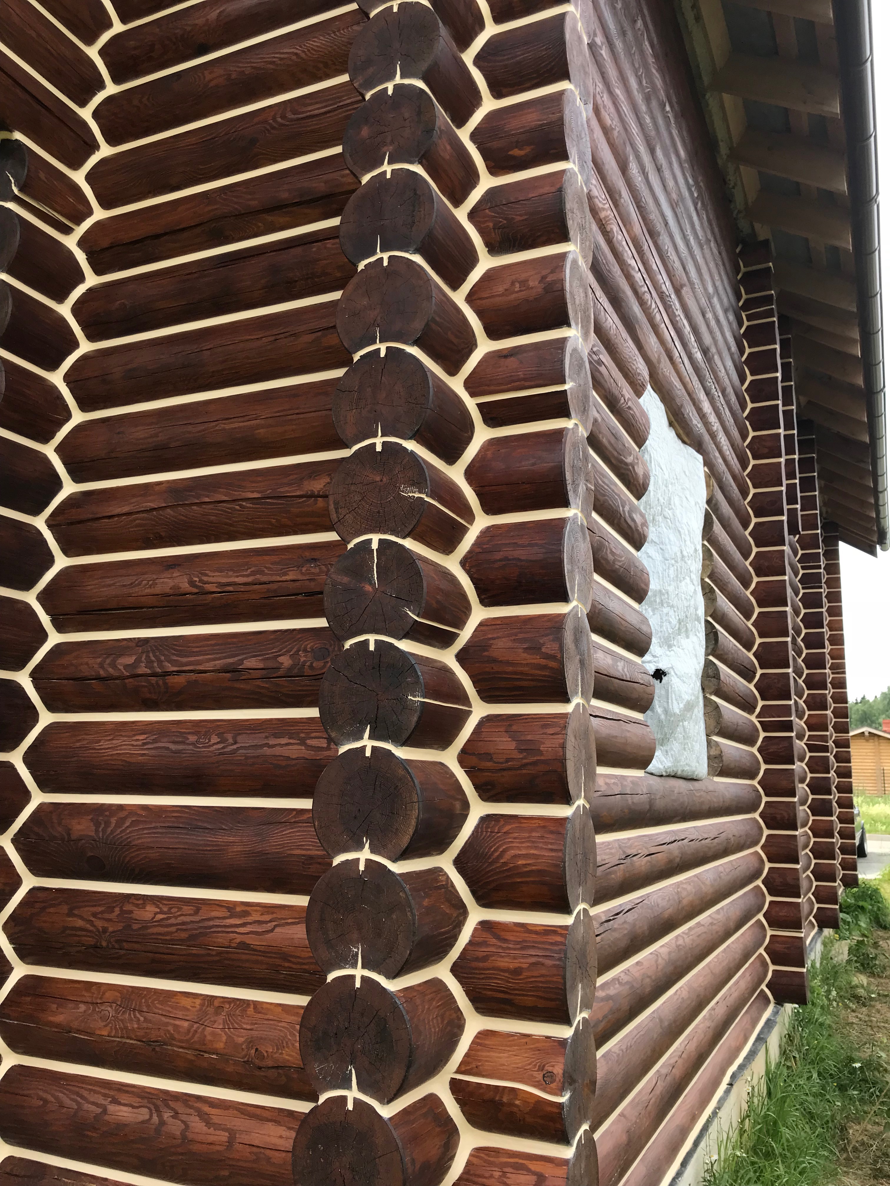 Фото шлифовка торцов деревянного дома, сруба "ДО" и "ПОСЛЕ"